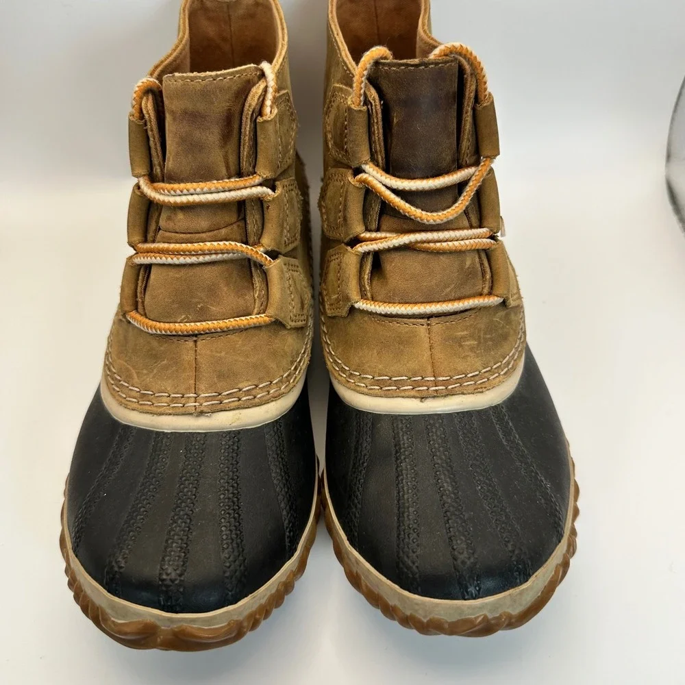Sorel Out N About Duck Boots Womens 8 Tan Black Waterproof Rain Snow Gorpcore